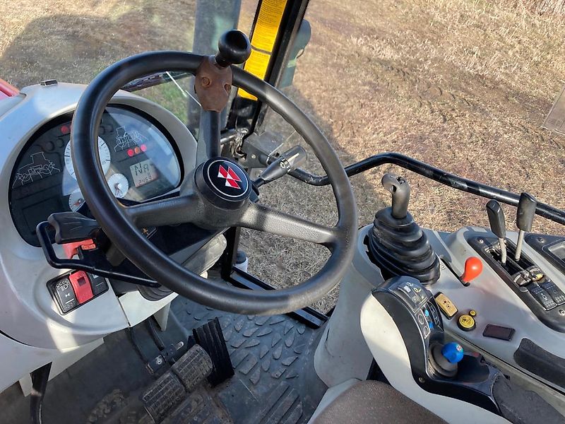 Massey Ferguson 6499