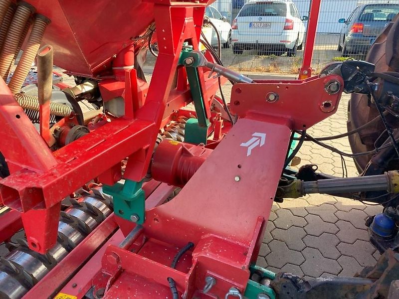 Kverneland S-DRILL PRO + NGH 301