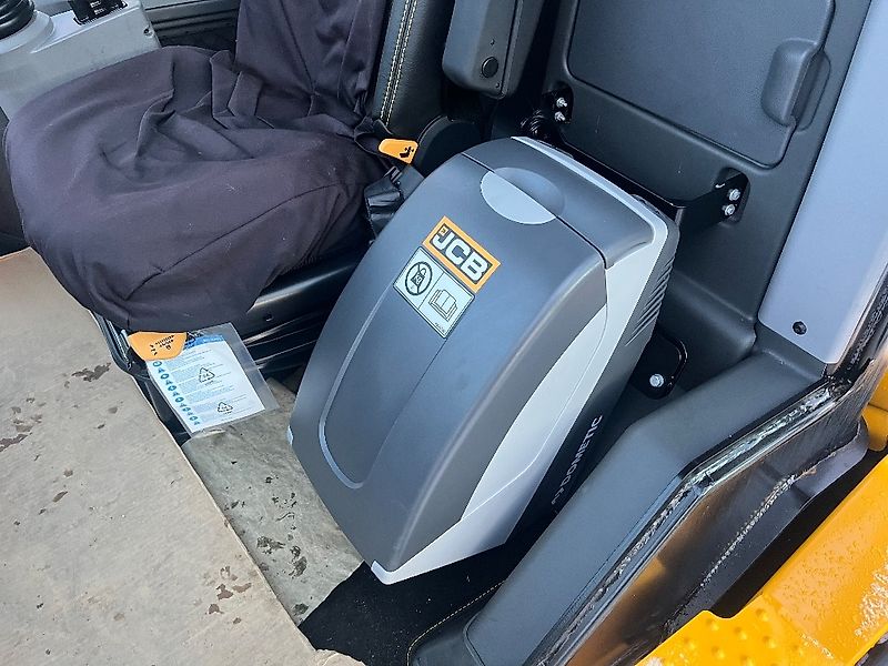 JCB 413K / Stage V, Takuu 12kk, 50km/h