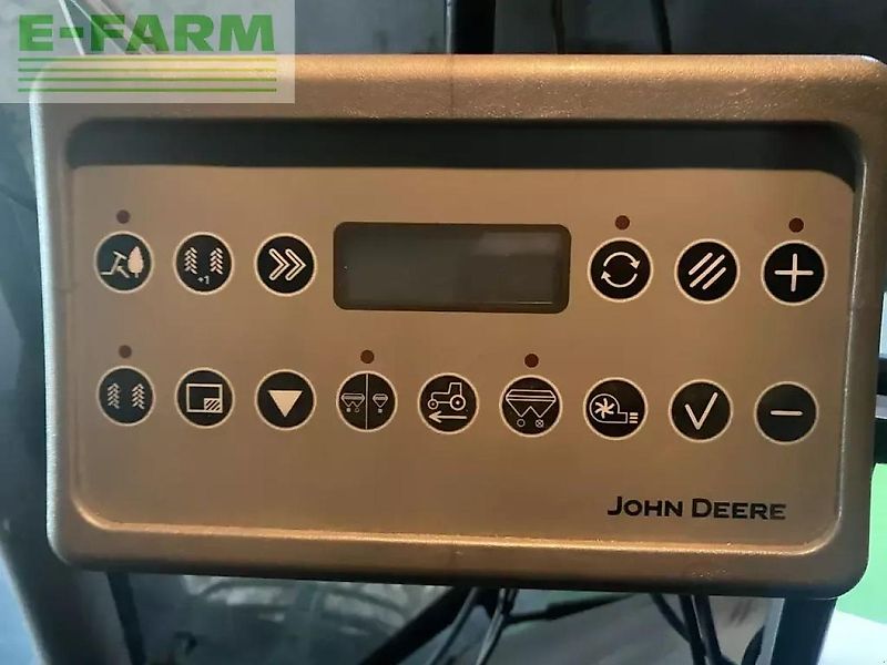 John Deere 750a