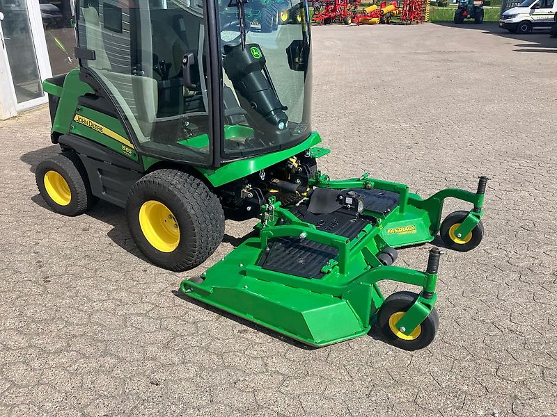 John Deere 1585 M/72" FASTBACK