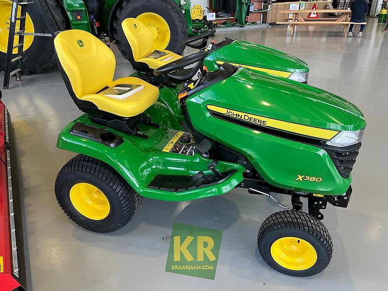 John Deere X380 #692957