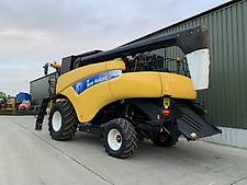 New Holland Combină de recoltat vanzare - traktorpool.ro