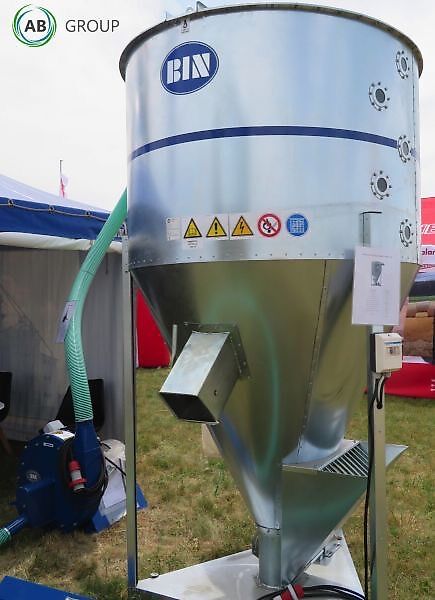 BIN MS-1000 bulk feed mixer