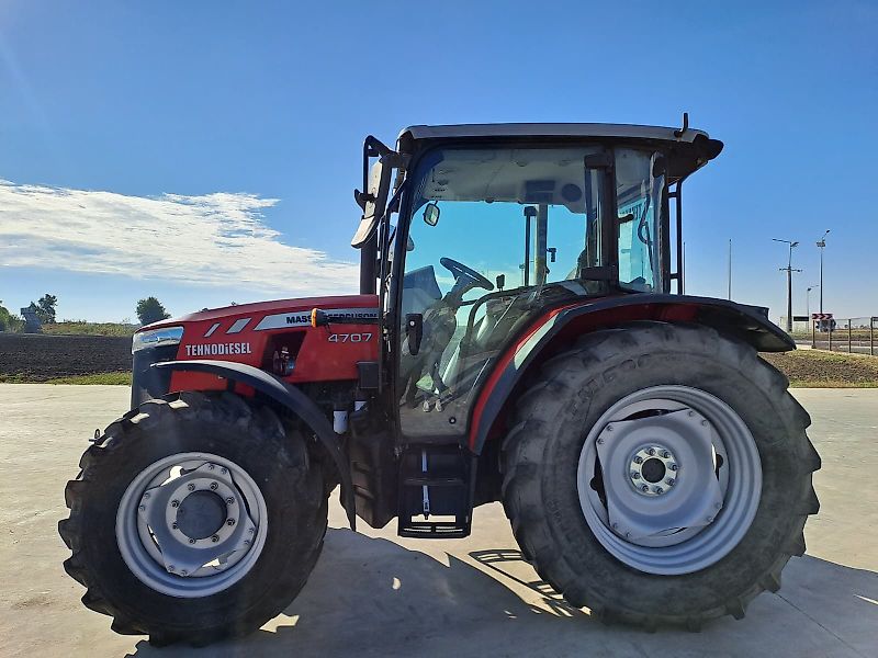 Massey Ferguson MF 4707