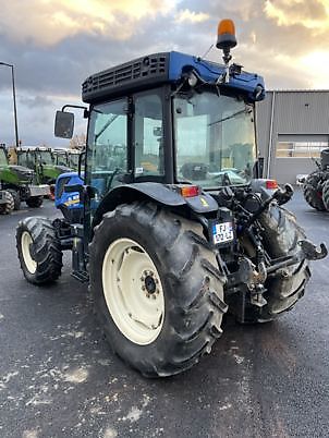 New Holland T4.100F