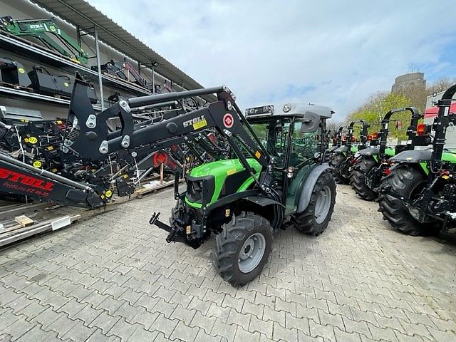 Deutz-Fahr 3060 mit Komfort Kabine und Stoll Frontlader 350 FC oder auch ohne Frontlader