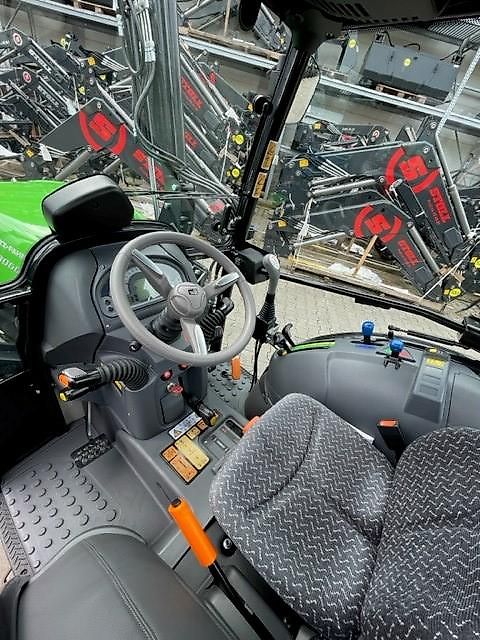 Deutz-Fahr 3060 mit Komfort Kabine und Stoll Frontlader 350 FC oder auch ohne Frontlader