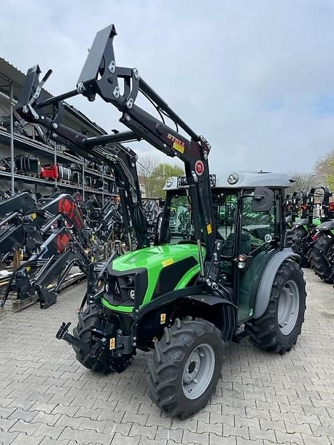 Deutz-Fahr 3060 mit Komfort Kabine und Stoll Frontlader 350 FC oder auch ohne Frontlader