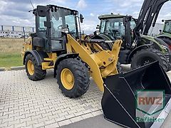 Caterpillar 908 Radlader