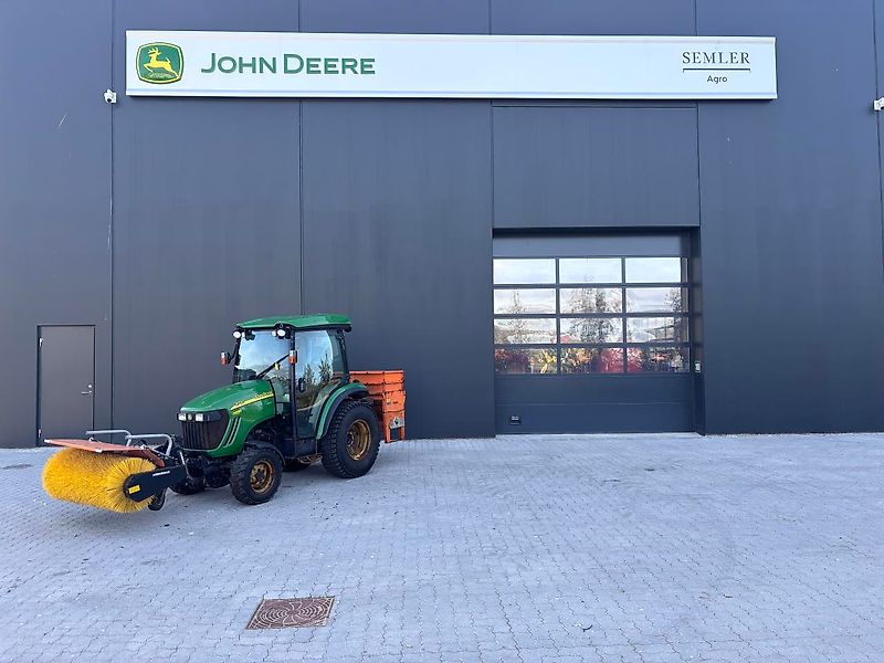 John Deere 3720