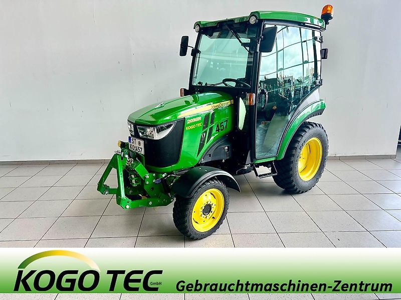 John Deere 2038R