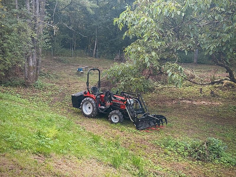 Mitsubishi Fieldtrac 224 D Frontlader