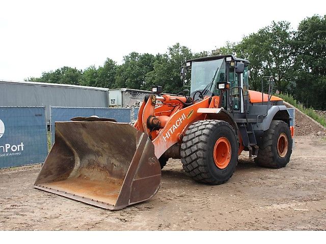 Hitachi ZW250