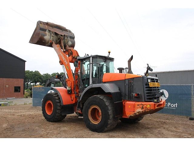 Hitachi ZW250
