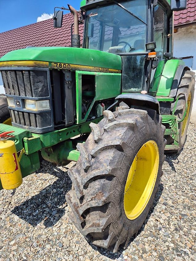 John Deere 7800