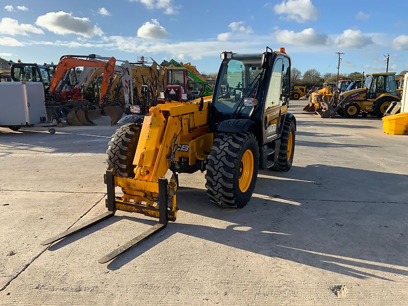 JCB 542-70 Agri Super Telehandler (ST25190)