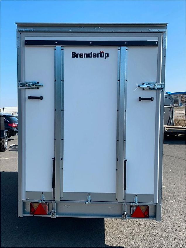 Brenderup Koffer mit Rampe Anhänger 2500 KG 350x155x185