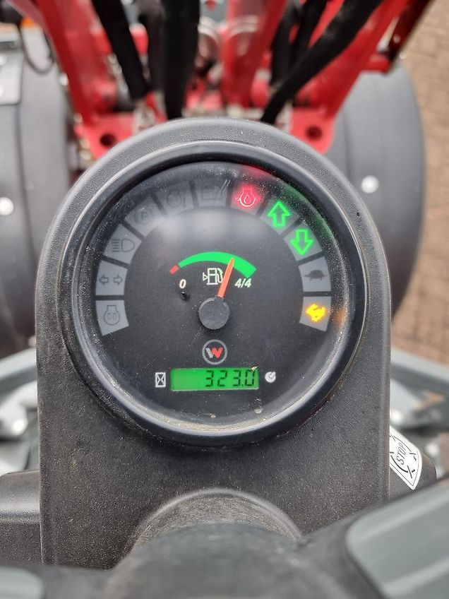 Weidemann Weideman 1160 mini shovel