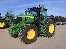 John Deere 6R 215