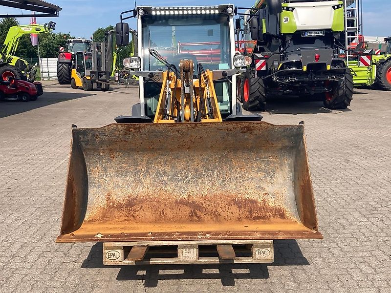 Liebherr L506 Compact