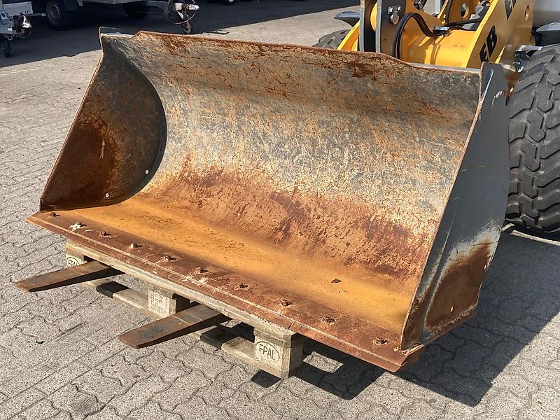 Liebherr L506 Compact