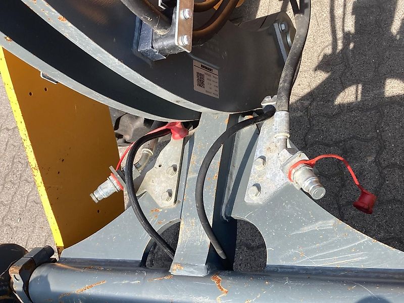 Liebherr L506 Compact