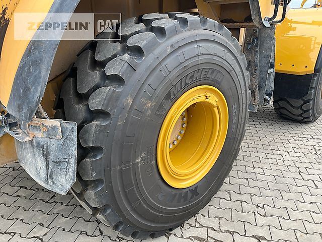 Caterpillar 966M