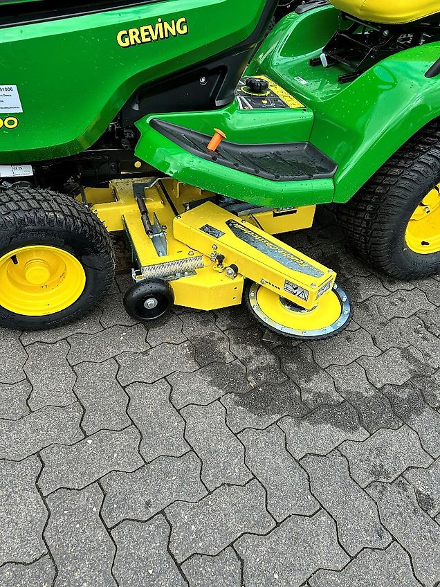 John Deere X590 Feucht