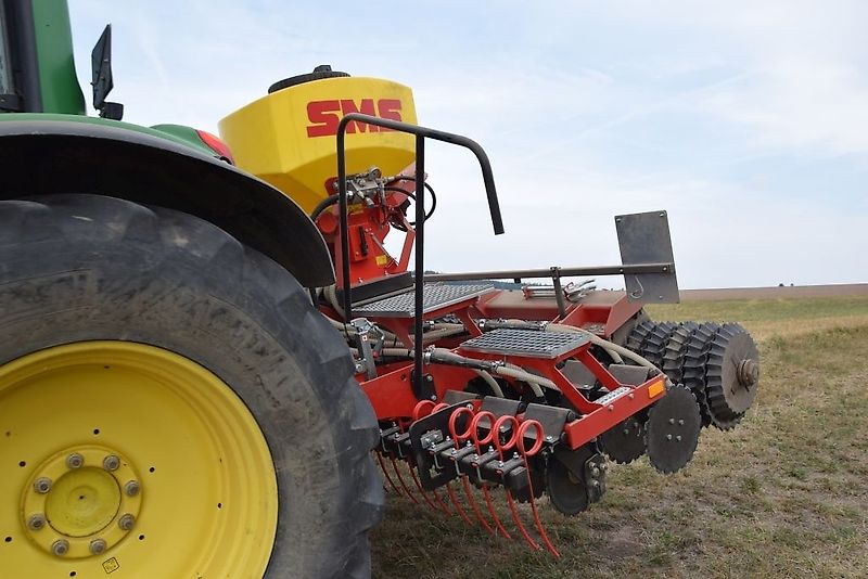 SMS Smart 300 + APV PS Direktsaatmaschine