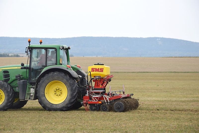 SMS Smart 300 + APV PS Direktsaatmaschine