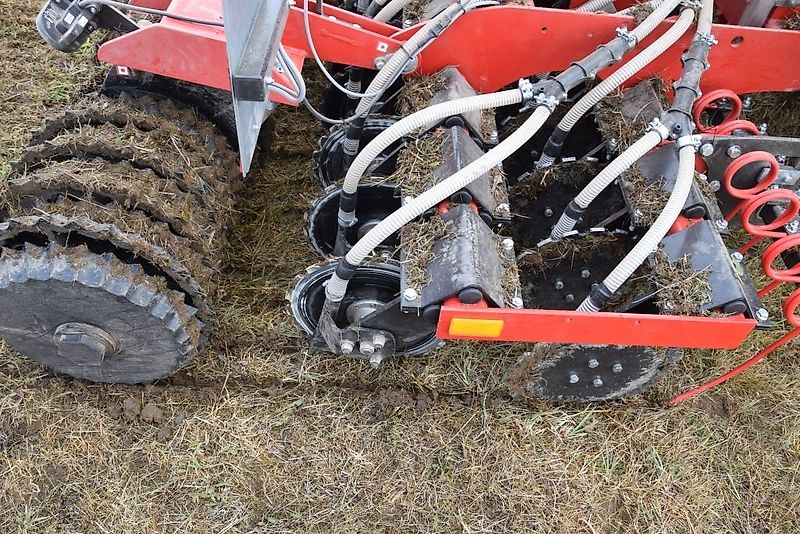 SMS Smart 300 + APV PS Direktsaatmaschine