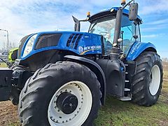 New Holland Tractor NEW HOLLAND T8.435