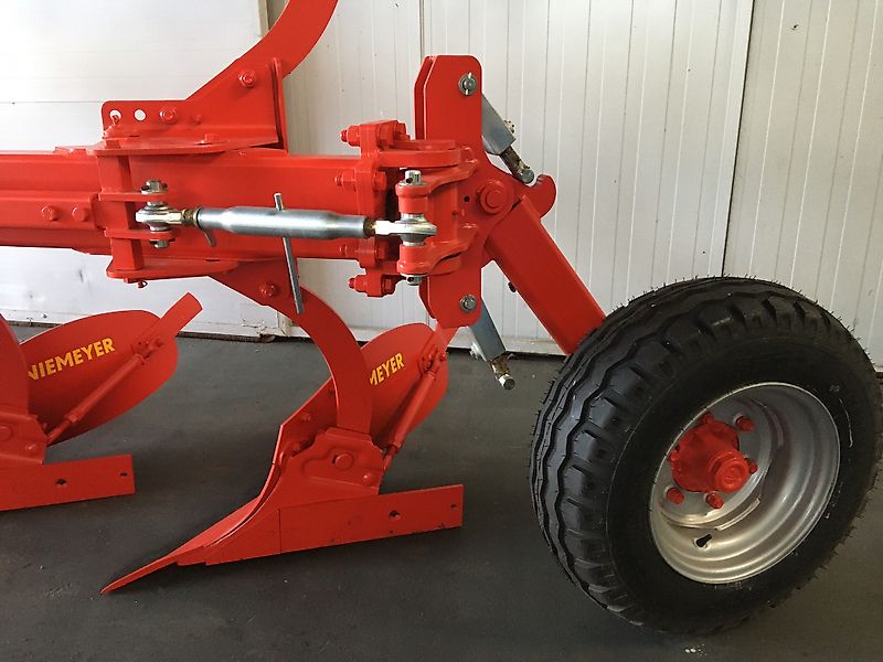 Niemeyer ALPHAtop 65 Variant 5-Schar Volldrehpflug