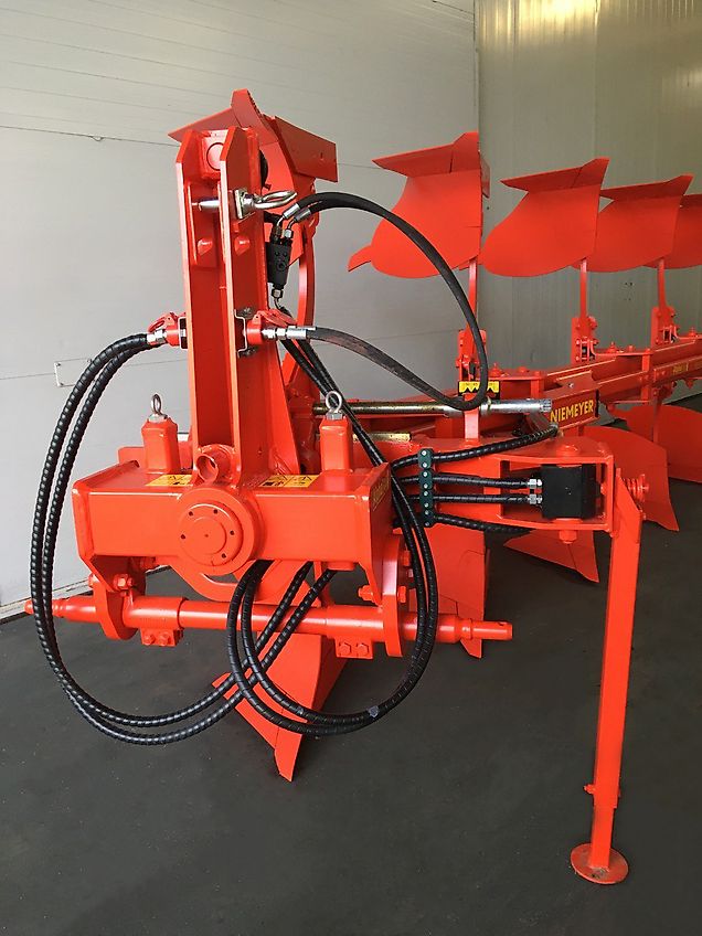 Niemeyer ALPHAtop 65 Variant 5-Schar Volldrehpflug