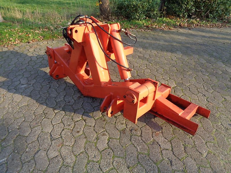 Howard Hersteller Howard Rotavator GmbH Howard Klappbock Modell Klapprahmen RA 600 HY-L Serien NR 301198002 Hydraulischer Klapprahmen für bis zu 6m breite Anbaugeräte Hackrahmen 6m Hydr