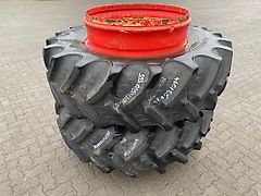 BKT 460/85 R34 an 34" Agrimax RT 855