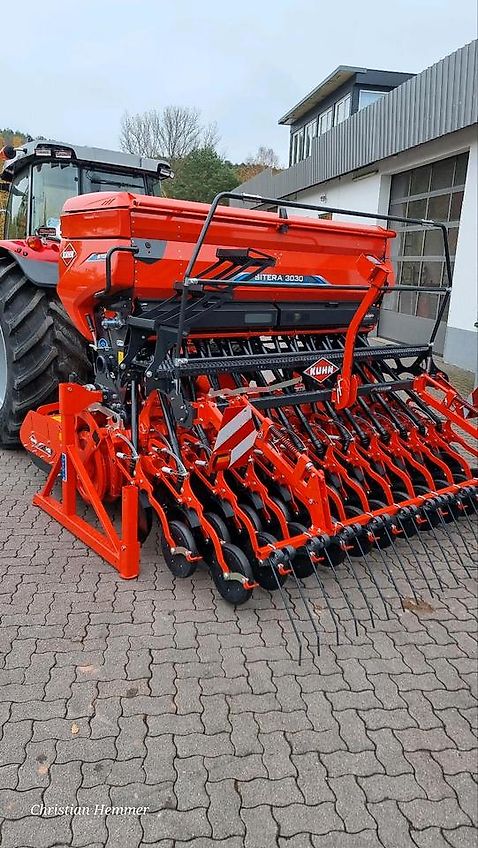 Kuhn Drillkombination HR 3030 mit Sitera 3030E