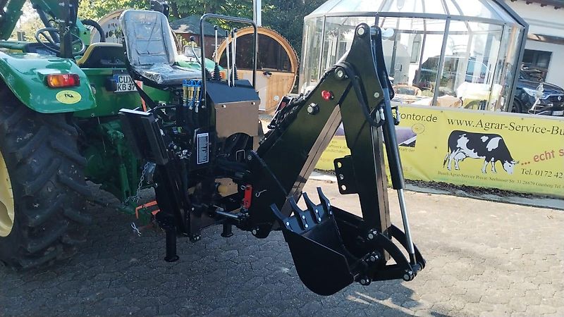 Atlas Anbaubagger System Atlas Schlepperanbau in Dreipunkt mit seperatem Sitzplatz für optimalen Blick auf den Grabenlöffel Schwenkung rechts/links siehe auch Video in dieser Anzeige