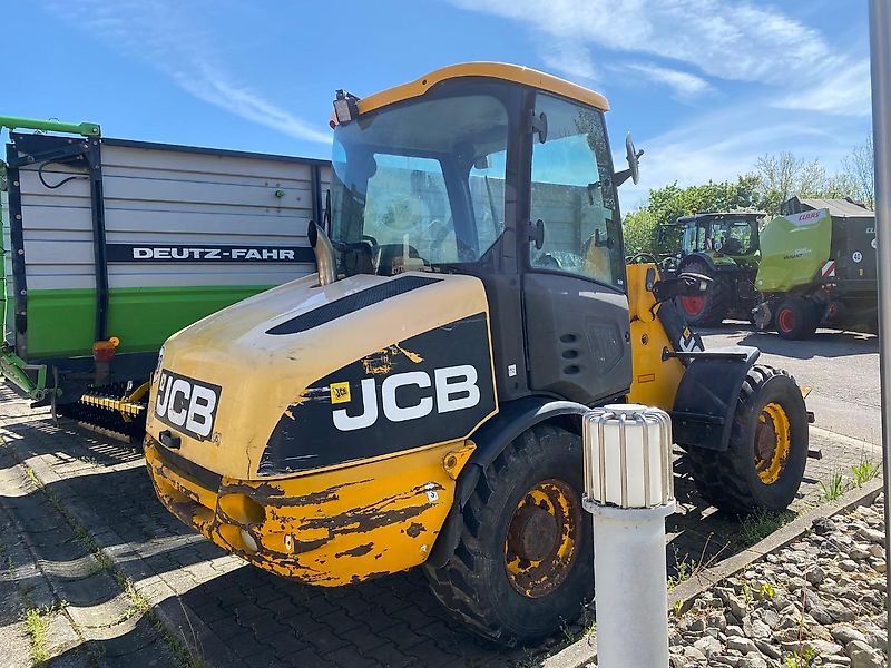 JCB 406