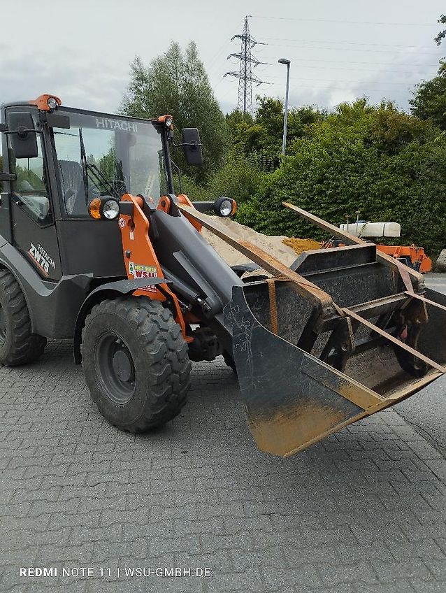 Hitachi ZW75-6c Klima 30 km/h