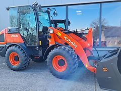 Kubota R070