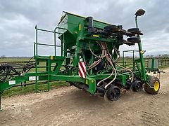 John Deere 750A