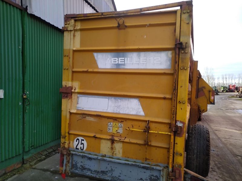 Lucas Abeille 12 Ballenauflöser