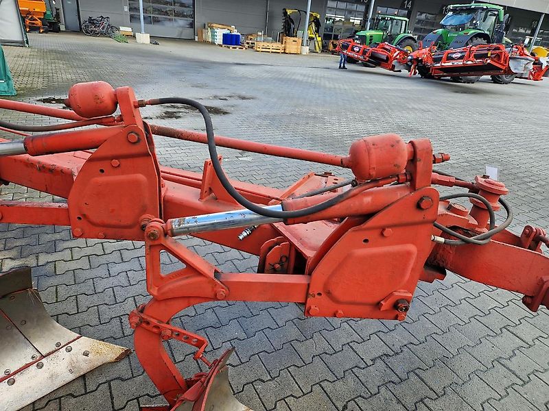 Niemeyer 6-Schar Beetpflug