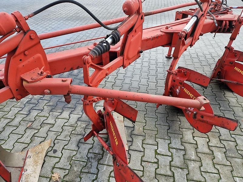 Niemeyer 6-Schar Beetpflug