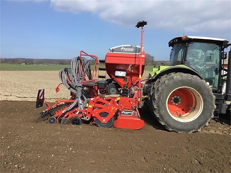 Kverneland E-Drill MAXI PLUS/ kombination med gødningsplace