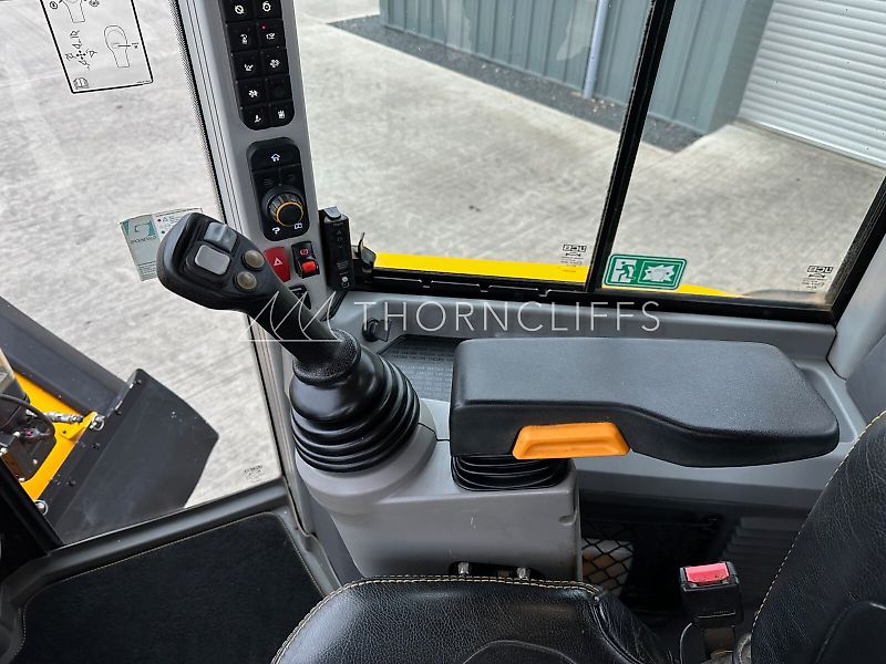 JCB 435s Contractor Pro Pack