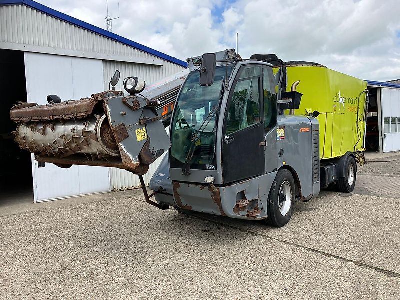 Storti Dobermann SW 200