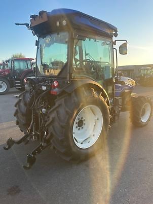 New Holland T4.100F